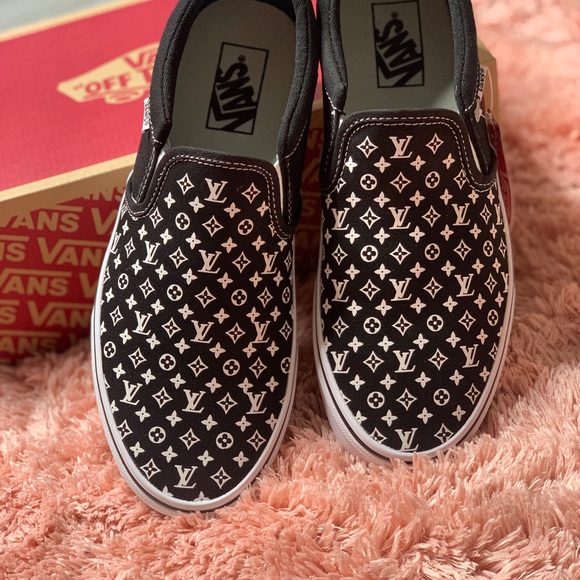 Customized Vans - Picture 4 of 5